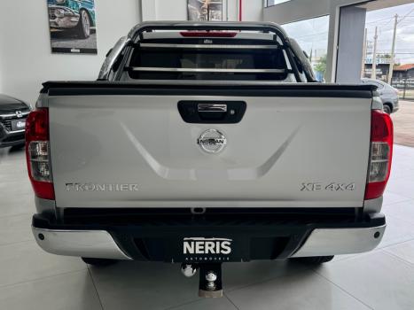 NISSAN Frontier 2.3 16V XE 4X4 CABINE DUPLA BI-TURBO DIESEL AUTOM�TICO, Foto 6