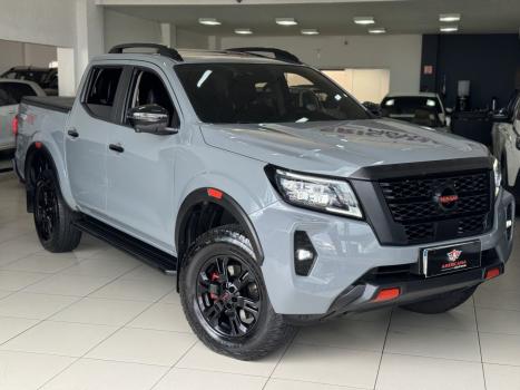 NISSAN Frontier 2.3 16V PRO4X CABINE DUPLA 4X4 BI-TURBO DIESEL AUTOM�TICO, Foto 2