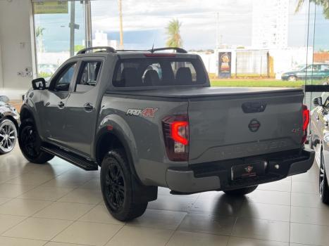 NISSAN Frontier 2.3 16V PRO4X CABINE DUPLA 4X4 BI-TURBO DIESEL AUTOM�TICO, Foto 5