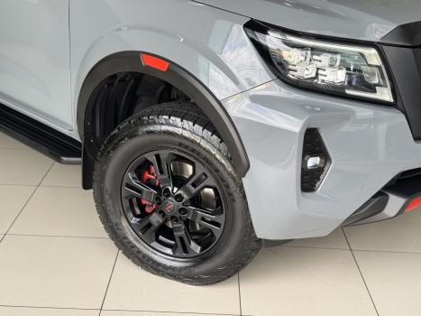 NISSAN Frontier 2.3 16V PRO4X CABINE DUPLA 4X4 BI-TURBO DIESEL AUTOM�TICO, Foto 6