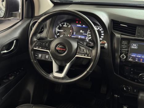 NISSAN Frontier 2.3 16V PRO4X CABINE DUPLA 4X4 BI-TURBO DIESEL AUTOM�TICO, Foto 9