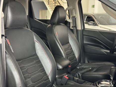 NISSAN Frontier 2.3 16V PRO4X CABINE DUPLA 4X4 BI-TURBO DIESEL AUTOM�TICO, Foto 12