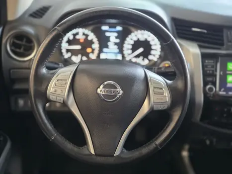 NISSAN Frontier 2.3 16V LE 4X4 CABINE DUPLA BI-TURBO DIESEL AUTOM�TICO, Foto 7