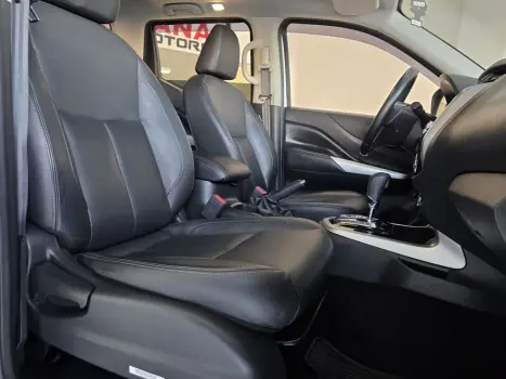 NISSAN Frontier 2.3 16V LE 4X4 CABINE DUPLA BI-TURBO DIESEL AUTOM�TICO, Foto 11
