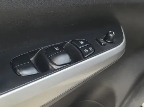 NISSAN Frontier 2.3 16V LE 4X4 CABINE DUPLA BI-TURBO DIESEL AUTOM�TICO, Foto 12