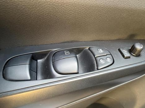 NISSAN Frontier 2.3 16V PRO4X CABINE DUPLA 4X4 BI-TURBO DIESEL AUTOM�TICO, Foto 12