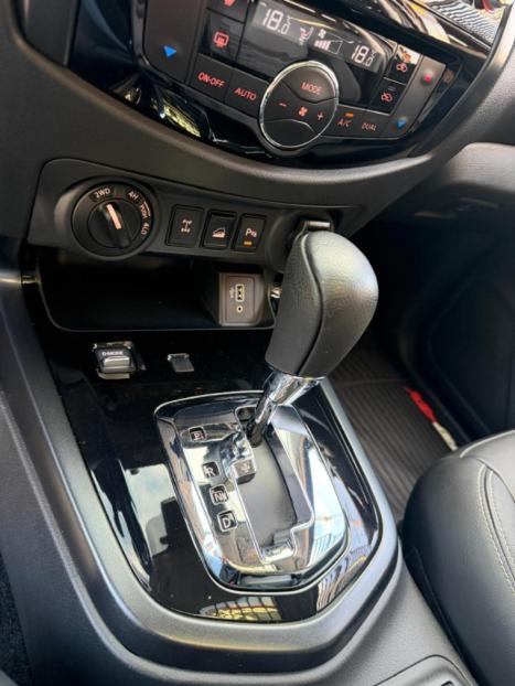 NISSAN Frontier 2.3 16V PRO4X CABINE DUPLA 4X4 BI-TURBO DIESEL AUTOM�TICO, Foto 14