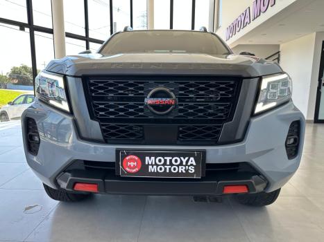 NISSAN Frontier 2.3 16V PRO4X CABINE DUPLA 4X4 BI-TURBO DIESEL AUTOM�TICO, Foto 4