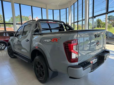 NISSAN Frontier 2.3 16V PRO4X CABINE DUPLA 4X4 BI-TURBO DIESEL AUTOM�TICO, Foto 6