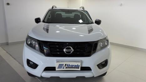 NISSAN Frontier 2.3 ATTACK CABINE DUPLA 4X4 BI-TURBO DIESEL AUTOM�TICO, Foto 2