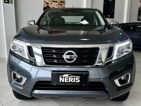 NISSAN Frontier 2.3 16V XE 4X4 CABINE DUPLA BI-TURBO DIESEL AUTOM�TICO, Foto 2
