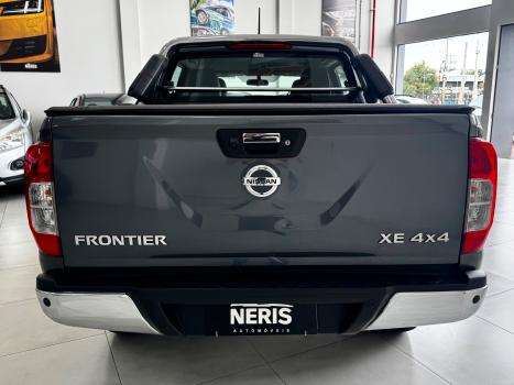 NISSAN Frontier 2.3 16V XE 4X4 CABINE DUPLA BI-TURBO DIESEL AUTOM�TICO, Foto 6