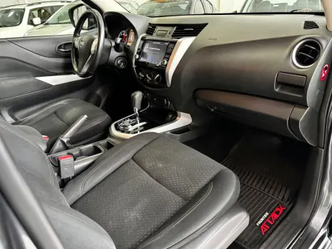 NISSAN Frontier 2.3 ATTACK CABINE DUPLA 4X4 BI-TURBO DIESEL AUTOM�TICO, Foto 8