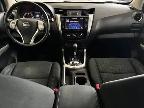 NISSAN Frontier 2.3 ATTACK CABINE DUPLA 4X4 BI-TURBO DIESEL AUTOM�TICO, Foto 10
