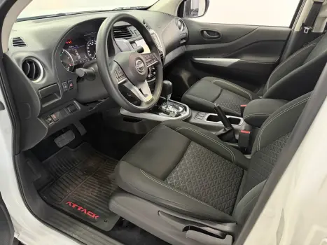 NISSAN Frontier 2.3 ATTACK CABINE DUPLA 4X4 BI-TURBO DIESEL AUTOM�TICO, Foto 3