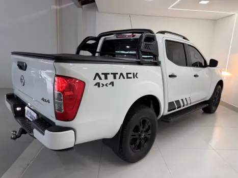 NISSAN Frontier 2.3 ATTACK CABINE DUPLA 4X4 BI-TURBO DIESEL AUTOM�TICO, Foto 11