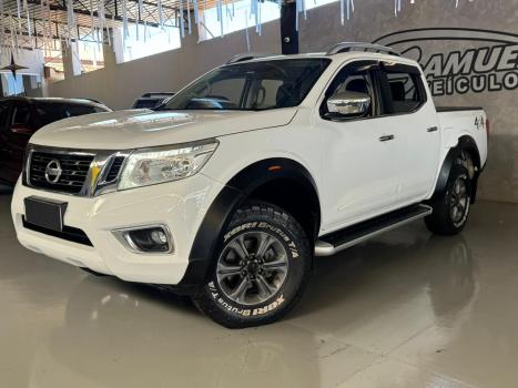 NISSAN Frontier 2.3 16V LE 4X4 CABINE DUPLA BI-TURBO DIESEL AUTOM�TICO, Foto 2