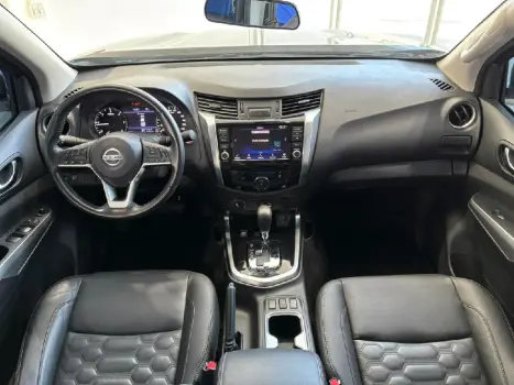 NISSAN Frontier 2.3 16V XE 4X4 CABINE DUPLA BI-TURBO DIESEL AUTOM�TICO, Foto 10