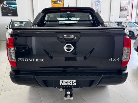 NISSAN Frontier 2.3 ATTACK CABINE DUPLA 4X4 BI-TURBO DIESEL AUTOM�TICO, Foto 6