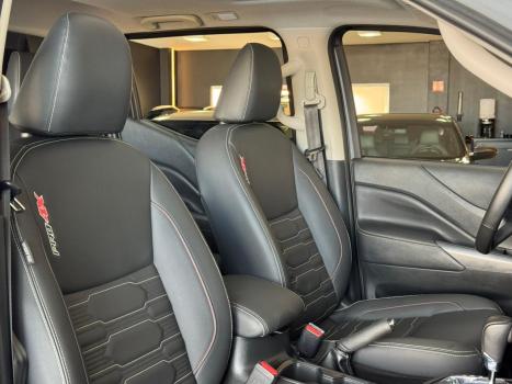NISSAN Frontier 2.3 16V PRO4X CABINE DUPLA 4X4 BI-TURBO DIESEL AUTOM�TICO, Foto 7