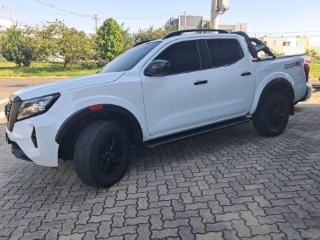 NISSAN Frontier 2.3 16V PRO4X CABINE DUPLA 4X4 BI-TURBO DIESEL AUTOM�TICO, Foto 6