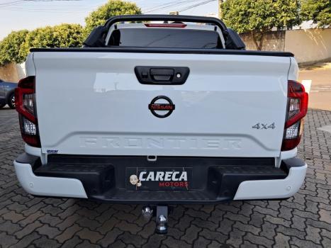 NISSAN Frontier 2.3 16V PRO4X CABINE DUPLA 4X4 BI-TURBO DIESEL AUTOM�TICO, Foto 8