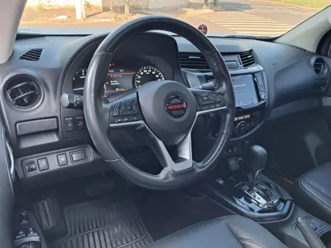 NISSAN Frontier 2.3 16V PRO4X CABINE DUPLA 4X4 BI-TURBO DIESEL AUTOM�TICO, Foto 14