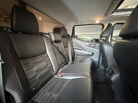 NISSAN Frontier 2.3 16V PRO4X CABINE DUPLA 4X4 BI-TURBO DIESEL AUTOM�TICO, Foto 14