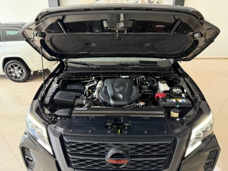 NISSAN Frontier 2.3 16V PRO4X CABINE DUPLA 4X4 BI-TURBO DIESEL AUTOM�TICO, Foto 15