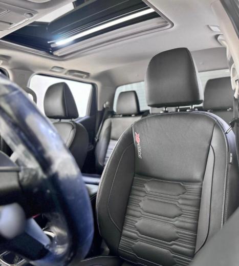 NISSAN Frontier 2.3 16V PRO4X CABINE DUPLA 4X4 BI-TURBO DIESEL AUTOM�TICO, Foto 3