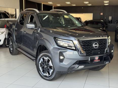 NISSAN Frontier 2.3 16V PLATINUM CABINE DUPLA 4X4 BI-TURBO DIESEL AUTOM�TICO, Foto 2