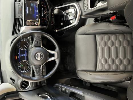 NISSAN Frontier 2.3 16V XE 4X4 CABINE DUPLA BI-TURBO DIESEL AUTOM�TICO, Foto 7