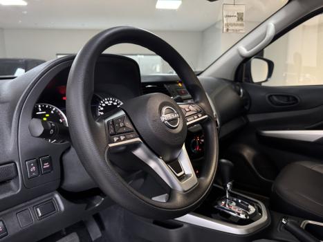 NISSAN Frontier 2.3 ATTACK CABINE DUPLA 4X4 BI-TURBO DIESEL AUTOM�TICO, Foto 5
