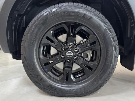 NISSAN Frontier 2.3 ATTACK CABINE DUPLA 4X4 BI-TURBO DIESEL AUTOM�TICO, Foto 8