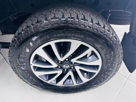 NISSAN Frontier 2.3 16V LE 4X4 CABINE DUPLA BI-TURBO DIESEL AUTOM�TICO, Foto 18