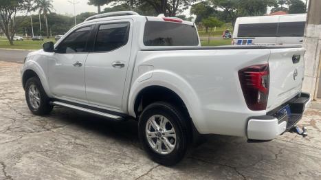 NISSAN Frontier 2.3 16V XE 4X4 CABINE DUPLA BI-TURBO DIESEL AUTOM�TICO, Foto 4