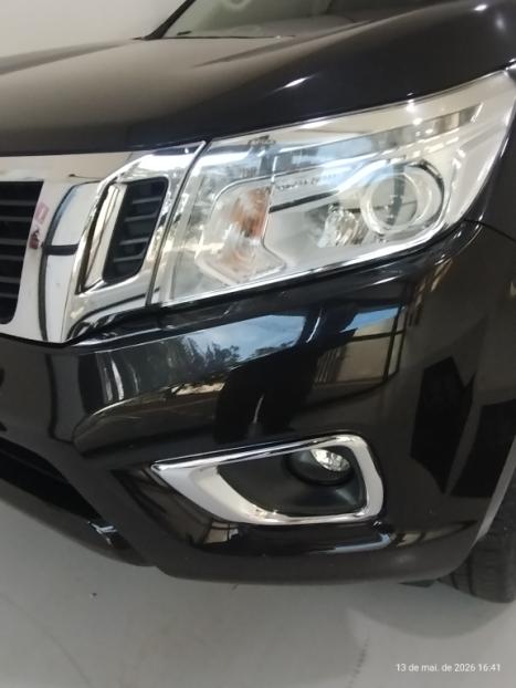 NISSAN Frontier 2.3 16V XE 4X4 CABINE DUPLA BI-TURBO DIESEL AUTOM�TICO, Foto 3