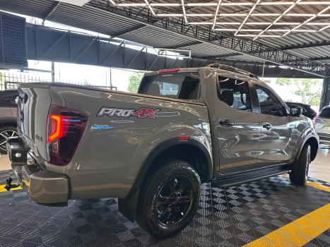 NISSAN Frontier 2.3 16V PRO4X CABINE DUPLA 4X4 BI-TURBO DIESEL AUTOM�TICO, Foto 5