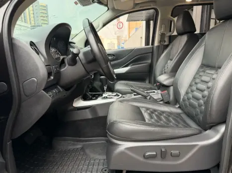 NISSAN Frontier 2.3 16V PLATINUM CABINE DUPLA 4X4 BI-TURBO DIESEL AUTOM�TICO, Foto 11