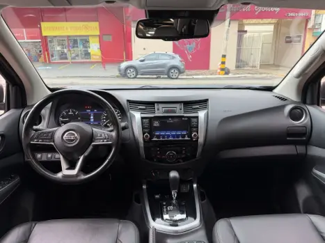 NISSAN Frontier 2.3 16V PLATINUM CABINE DUPLA 4X4 BI-TURBO DIESEL AUTOM�TICO, Foto 18