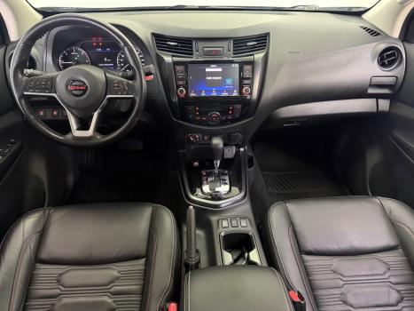 NISSAN Frontier 2.3 16V PRO4X CABINE DUPLA 4X4 BI-TURBO DIESEL AUTOM�TICO, Foto 4