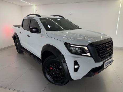 NISSAN Frontier 2.3 16V PRO4X CABINE DUPLA 4X4 BI-TURBO DIESEL AUTOM�TICO, Foto 19