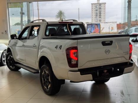 NISSAN Frontier 2.3 16V PLATINUM CABINE DUPLA 4X4 BI-TURBO DIESEL AUTOM�TICO, Foto 4