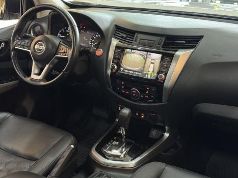 NISSAN Frontier 2.3 16V PLATINUM CABINE DUPLA 4X4 BI-TURBO DIESEL AUTOM�TICO, Foto 10