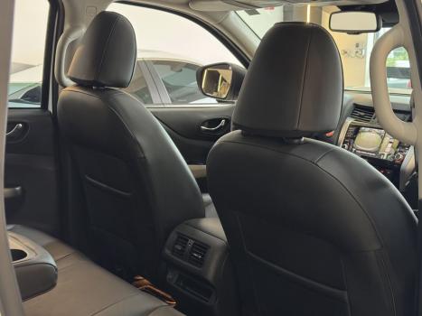 NISSAN Frontier 2.3 16V PLATINUM CABINE DUPLA 4X4 BI-TURBO DIESEL AUTOM�TICO, Foto 13