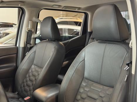 NISSAN Frontier 2.3 16V PLATINUM CABINE DUPLA 4X4 BI-TURBO DIESEL AUTOM�TICO, Foto 18