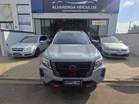 NISSAN Frontier 2.3 16V PRO4X CABINE DUPLA 4X4 BI-TURBO DIESEL AUTOM�TICO, Foto 3
