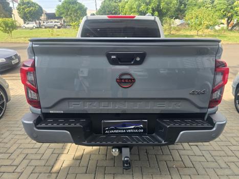 NISSAN Frontier 2.3 16V PRO4X CABINE DUPLA 4X4 BI-TURBO DIESEL AUTOM�TICO, Foto 8