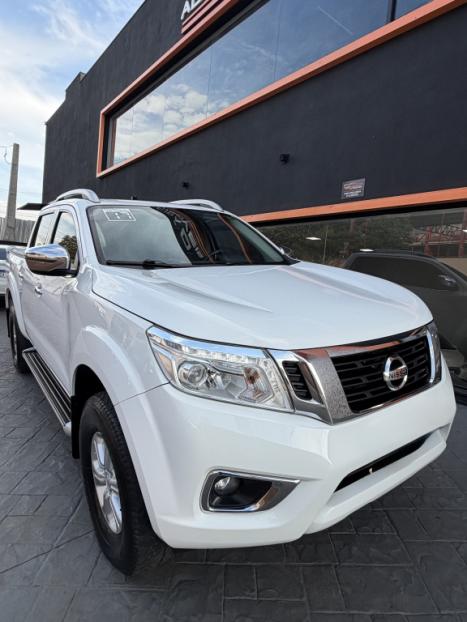 NISSAN Frontier 2.3 16V LE 4X4 CABINE DUPLA BI-TURBO DIESEL AUTOM�TICO, Foto 2
