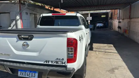 NISSAN Frontier 2.3 ATTACK CABINE DUPLA 4X4 BI-TURBO DIESEL AUTOM�TICO, Foto 10